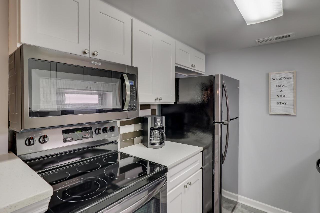#111 Elaborate Condo Ideal Location 2Brm/2 Parking Hilton Head Island Εξωτερικό φωτογραφία