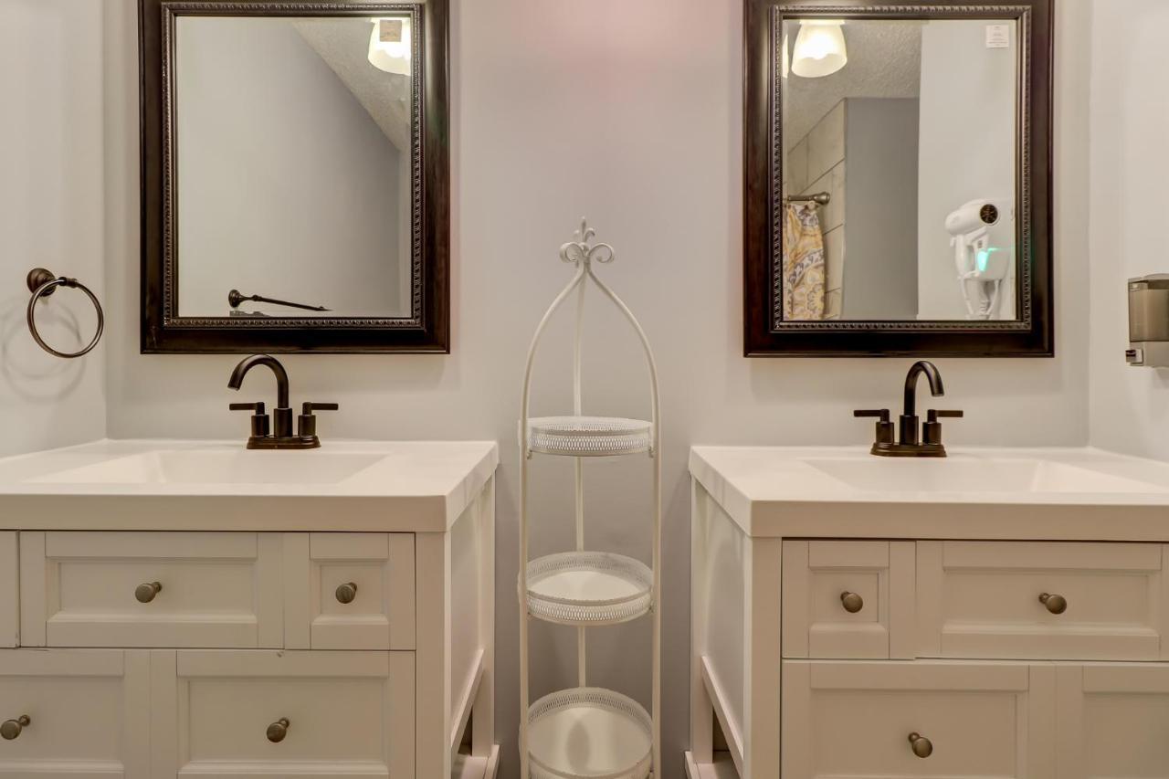 #111 Elaborate Condo Ideal Location 2Brm/2 Parking Hilton Head Island Εξωτερικό φωτογραφία