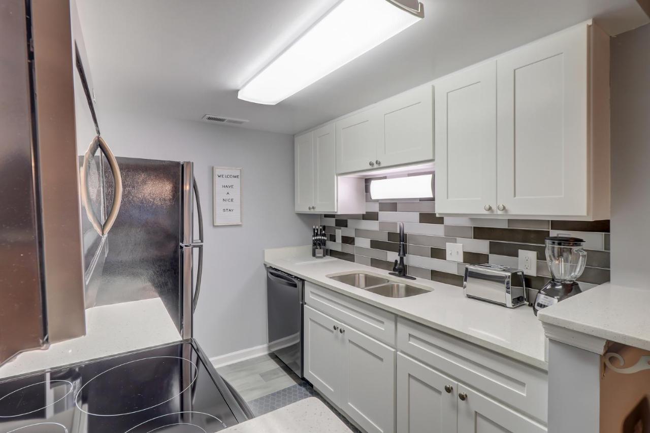 #111 Elaborate Condo Ideal Location 2Brm/2 Parking Hilton Head Island Εξωτερικό φωτογραφία
