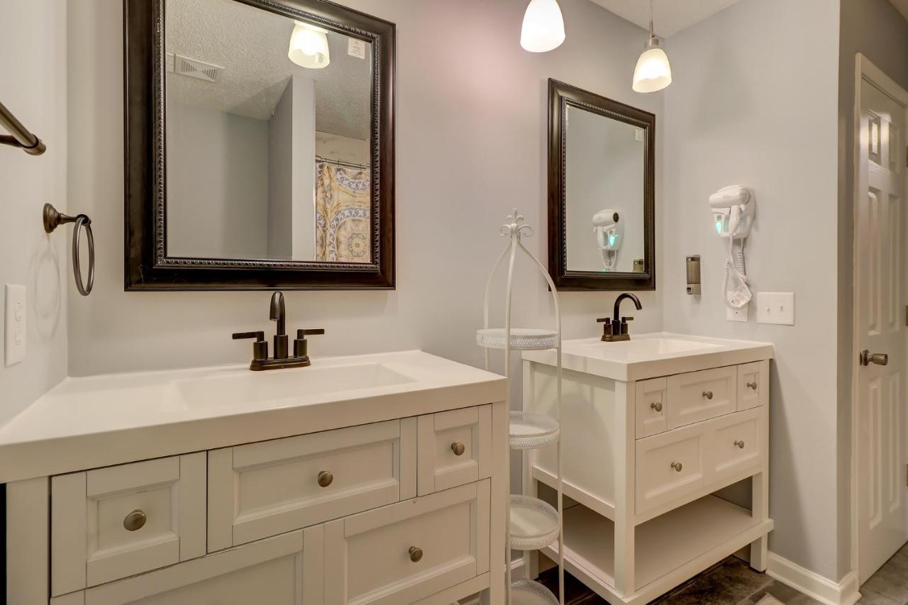 #111 Elaborate Condo Ideal Location 2Brm/2 Parking Hilton Head Island Εξωτερικό φωτογραφία